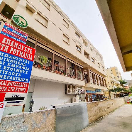 Sunbay City Rooms Ларнака Екстериор снимка