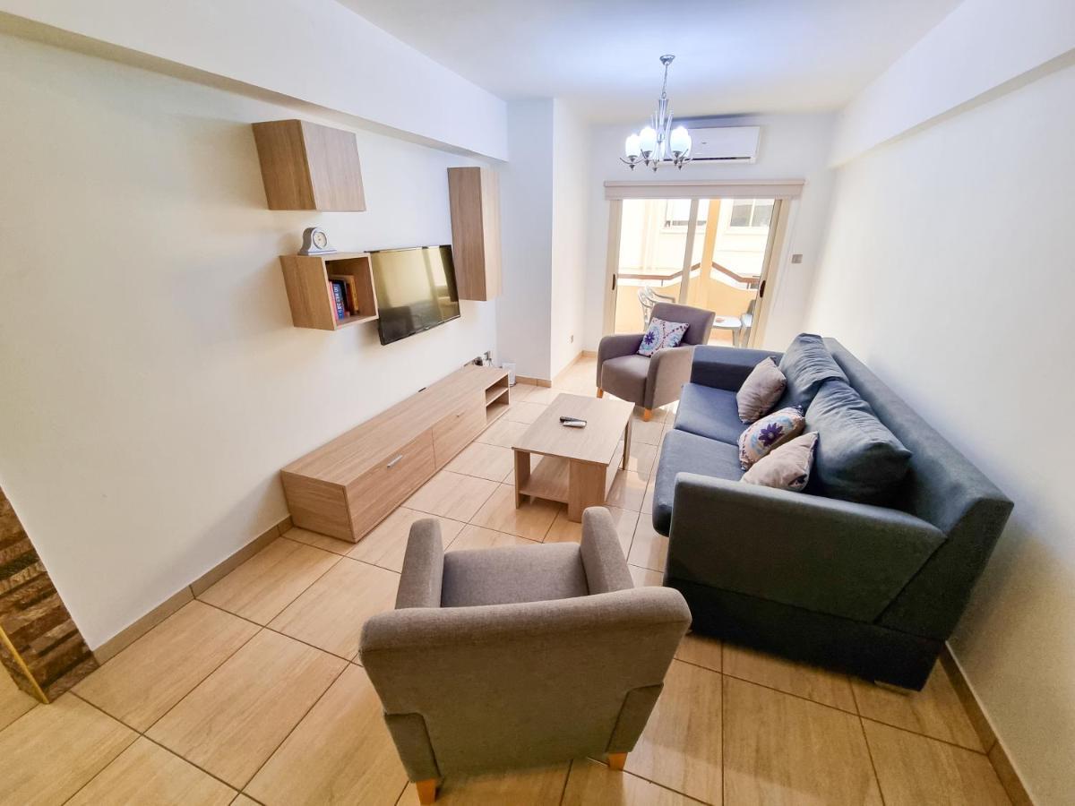 Sunbay City Rooms Ларнака Екстериор снимка