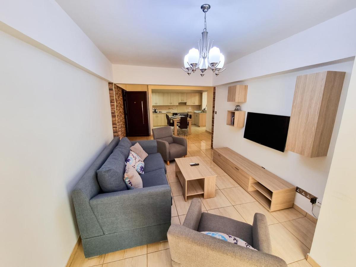 Sunbay City Rooms Ларнака Екстериор снимка